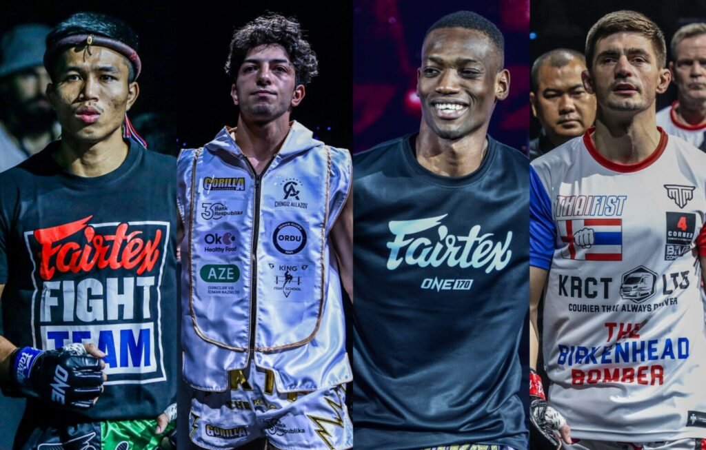 Cuatro luchadores de ONE Championship: dos con camisetas Fairtex, uno con chaqueta de patrocinadores y otro con camiseta de boxeo tailandés.