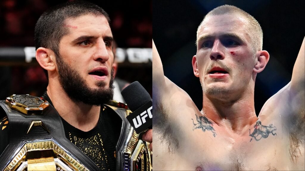 Luchadores de MMA: un campeón barbudo con cinturón y micrófono UFC, y un rubio tatuado con heridas, brazos en alto, celebrando.